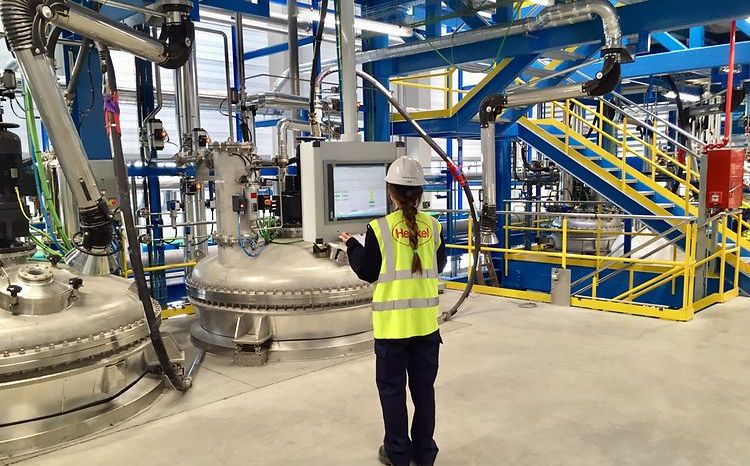 Henkel pre-treatment production for coatings in Spain.